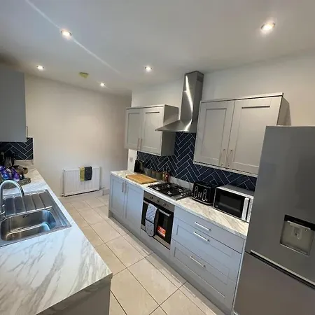Stylish Newly Renovated Home Near Manchester City Centre Radcliffe Esterno foto